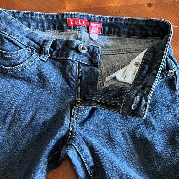 Elle Woman size 2 Blue Straight Leg Jeans Pre Loved Mid Rise - Picture 5 of 9